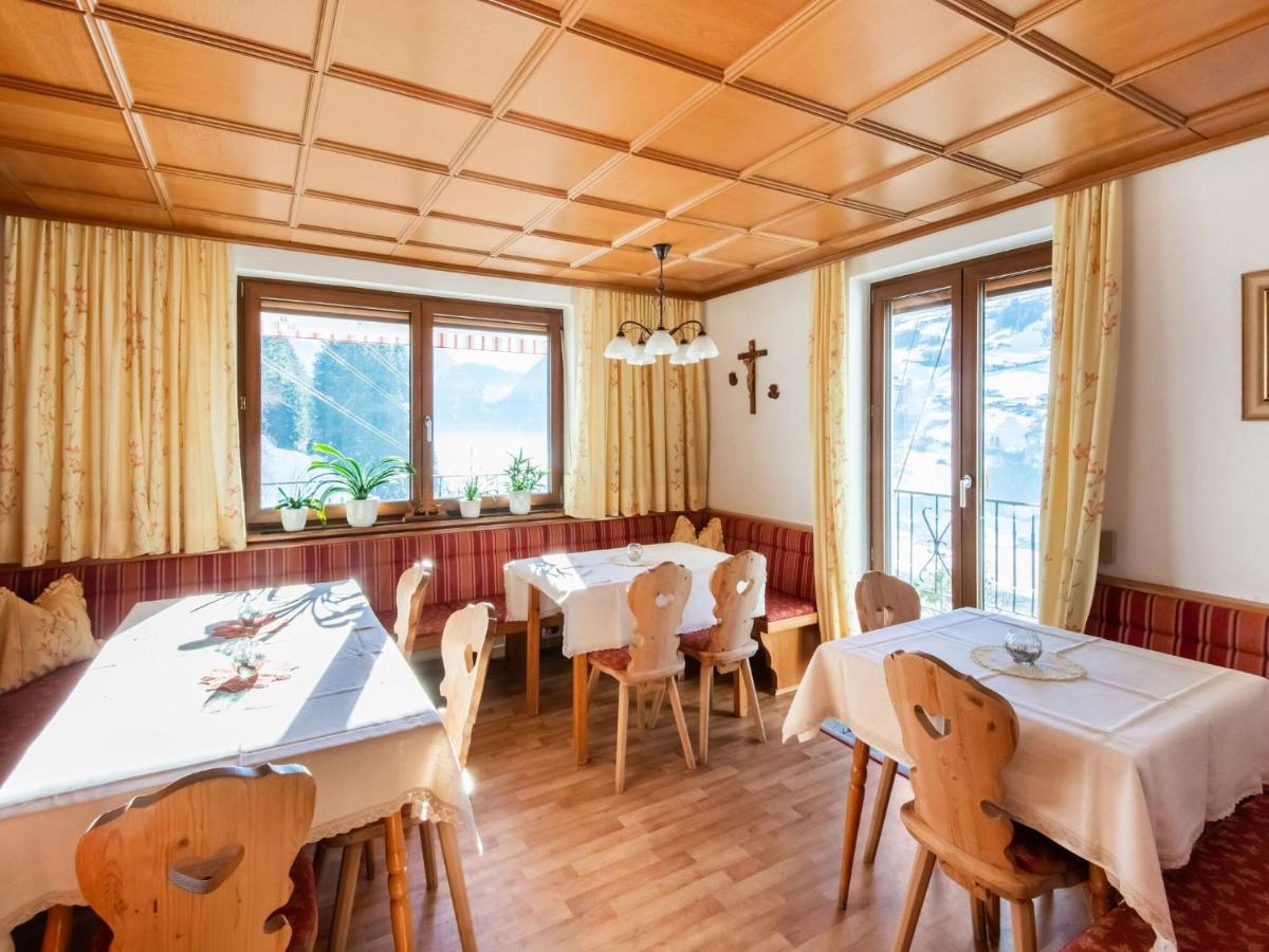 Vakantiehuis With Wonderful Views Hainzenberg